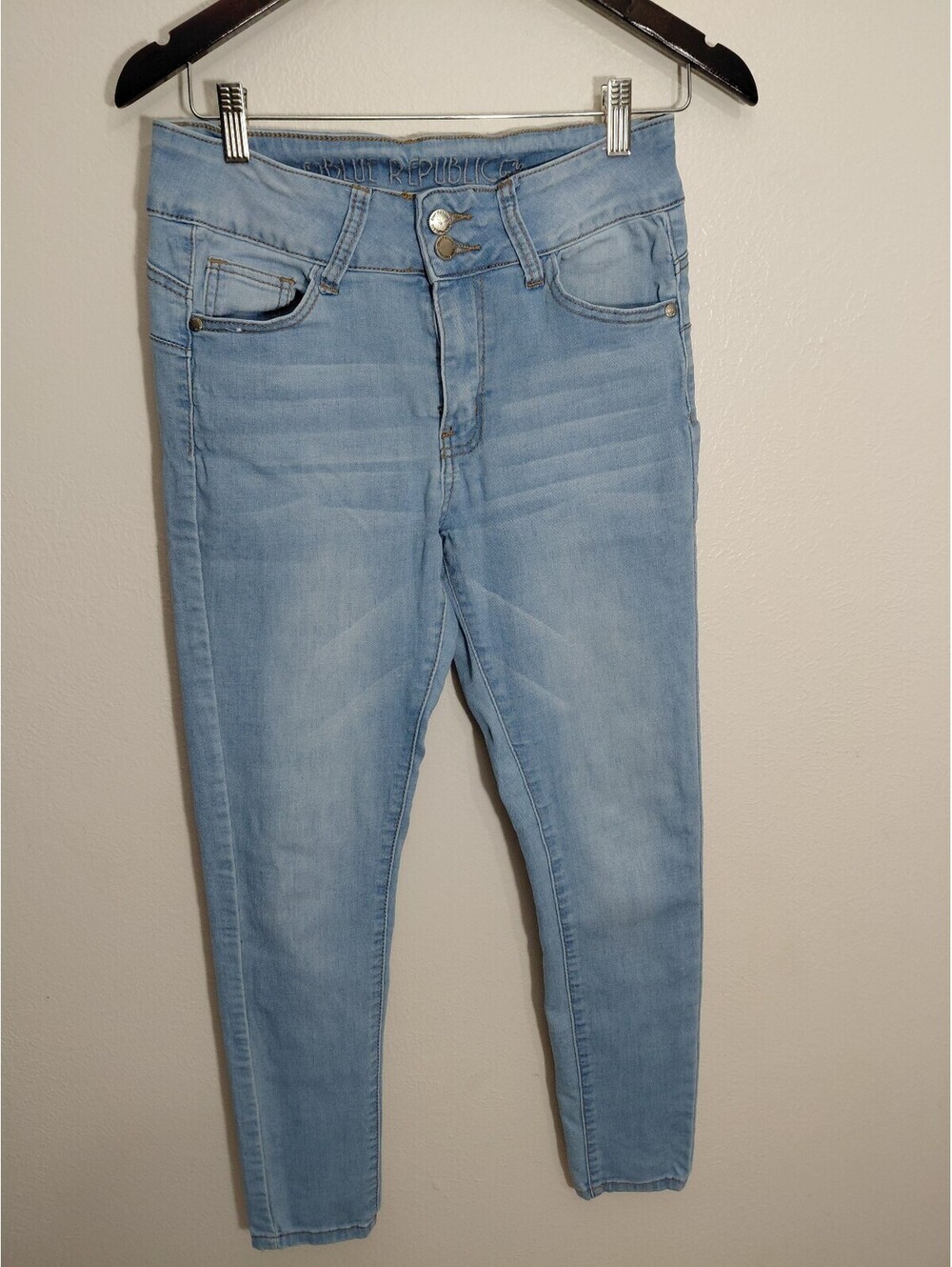 Blue Reublic Denim Light Wash Skinny Jeans Size 11 with Stretch Blend